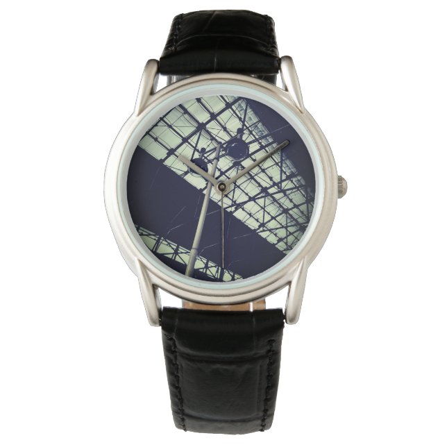 Montre Fenêtres à la gare. (devant)