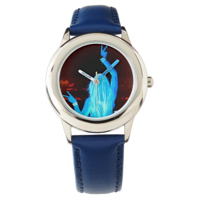 Montre fille hippie bleue agitant le signe de paix (devant)