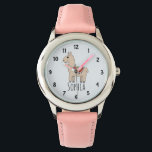 Montre Filles mignonne Arc-en-ciel Llama Dessin et nom En<br><div class="desc">Cette magnifique montre pour enfants présente une adorable caricature en lama arc-en-ciel dessinée à la main. Ce joli design coloré dispose également d'un endroit où vous pouvez ajouter le nom de votre fille. Avec des chiffres clairs et faciles à lire, cette "première" montre est idéale pour ceux qui commencent à...</div>
