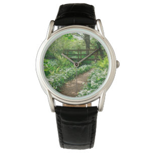 Montre Fleurs   Fleurs sauvages blancs en forêt