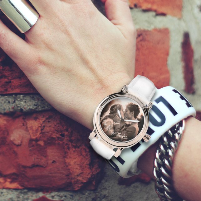 Montre Forever Love Dire Modèle photo (Créateur téléchargé)