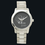 Montre Gars d'honneur Gris Élégant Monogramme Détail Blan<br><div class="desc">Vous cherchez des cadeaux pour les garçons d'honneur ? Considérez cette montre classique et élégante pour garçon d'honneur, avec une initiale de monogramme élégante et son nom et date de mariage dans une belle police blanche sur une montre en acier inoxydable à face noire et argentée. Cliquez sur "personnaliser ce...</div>