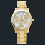 Montre Golden Menorah<br><div class="desc">Montre de bracelet en or surdimensionné Unisex avec l'image d'une menorah dorée sur argent brillant. Voir bouton carré correspondant,  charme carré,  grand carré porte - clé métallique haut de gamme et collier carré. Voir l'ensemble de la collection Hanoukka Wrist Watch sous la catégorie ACCESSOIRES dans la section VACANCES.</div>
