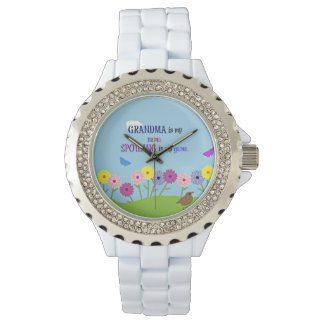 Montre Grand-mère est mon nom. Spoiling est mon jeu.