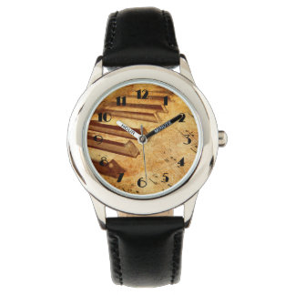 Montre Grunge Music Sheet Piano Keys