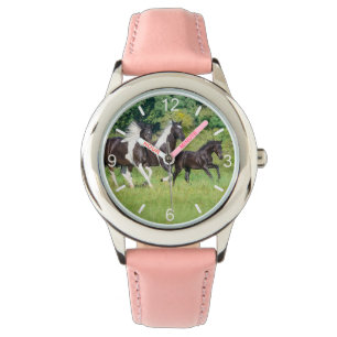 Montre Harde de Chevaux Pinto Barock avec mignonne Foal G