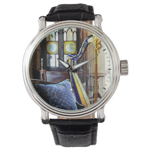 Montre Harpe dans la salle de musique