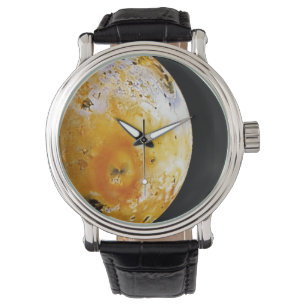 Montre Io de la lune de Jupiter