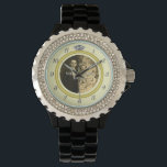 Montre Jolie bague de Mariage diamant avec photo Jaune<br><div class="desc">Cette élégante montre personnalisée a un look bague en diamant mariage. La bande d'or forme un cercle avec des numéros d'horloge argent autour de l'extérieur, le "12" remplacé par l'image d'un diamant. Tout se distingue audacieusement sur un arrière - plan jaune clair (voir les variations de couleur sous "Mariages" dans...</div>