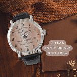 Montre Joyeux 7e anniversaire Mariage de cuivre<br><div class="desc">Montre d'anniversaire du 7ème mariage avec look traditionnel en cuivre souhaitant au couple 7 années de convivialité joyeuse. Le cuivre est le cadeau traditionnel offert pour le septième anniversaire du mariage.</div>