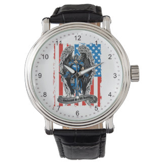 Montre La police de St. Michael nous défend au combat