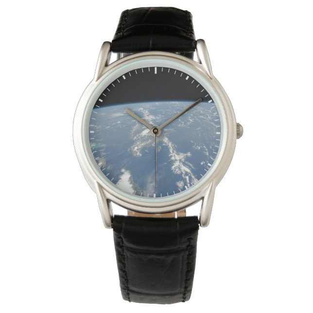 Montre La Poussière Saharienne Frappant Vers L'Ouest Dans (devant)