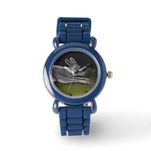 Montre Lapin Gris Long Qui Saute Sur Les Champs