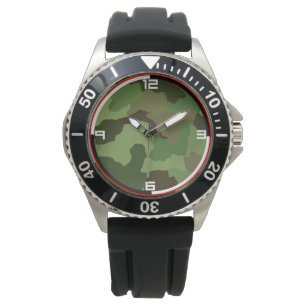 Montre Le camouflage militaire traditionnel.