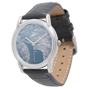 Montre Le Cratère Manicouagan Et Le Saint-Laurent