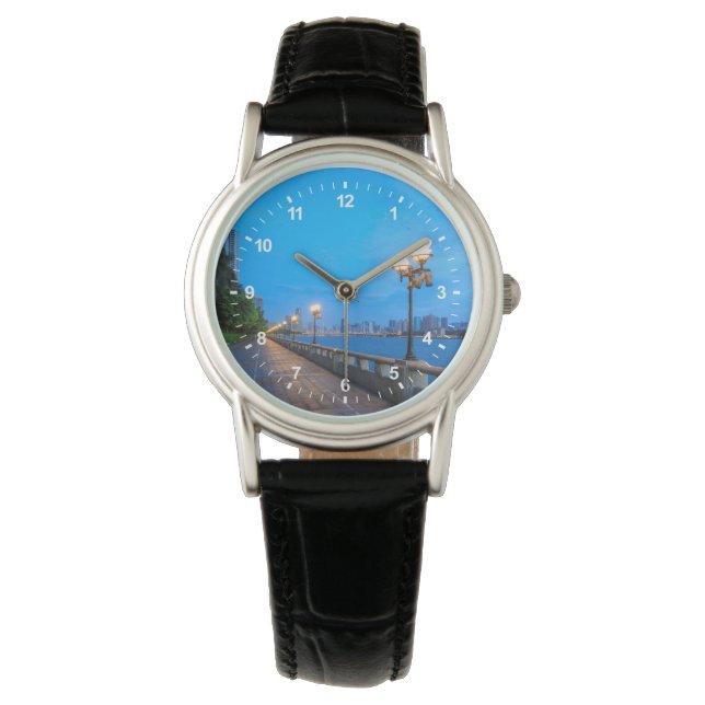 Montre Le front de mer de Guangzhou (devant)