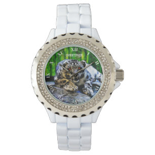 Montre Léopard De Neige Avec Tirage Des Yeux Rouges