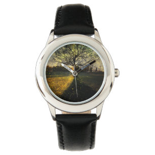Montre Les lucioles magiques paysage onirique