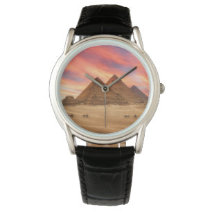 Montre Les monuments Les grandes pyramides