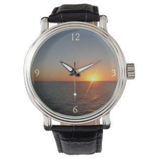 Montre Lever du soleil à Sea III Océan Horizon