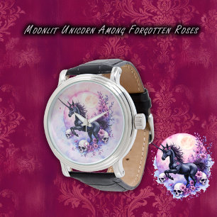 Montre Licorne éclairée par la lune parmi les roses oubli