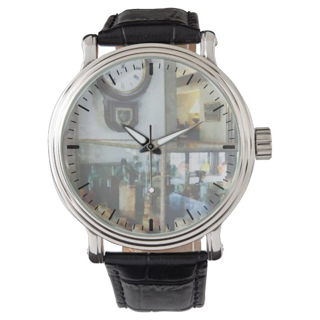 Montre Magasin de pharmacie de coin (devant)