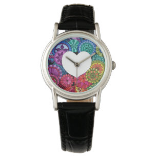 Montre Mandala d'arc-en-ciel d'aquarelle avec le coeur