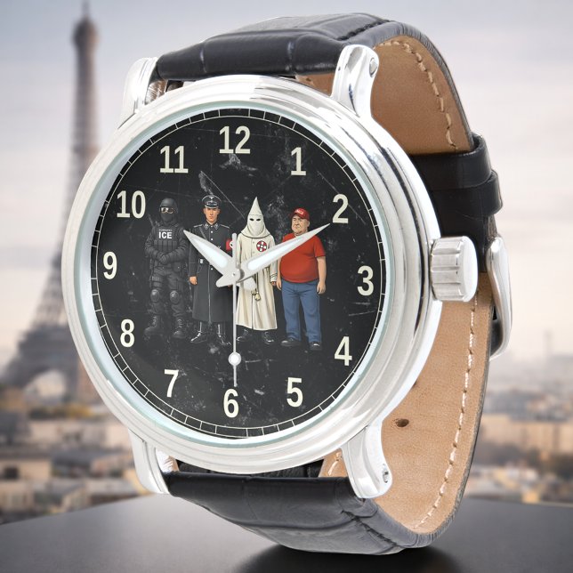 Montre Même Costume Différent (Créateur téléchargé)