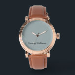 Montre Minimaliste Dusty Blue Professionnel Simple<br><div class="desc">Ces simples et minimalistes peuvent être personnalisés pour inclure un nom ou n'importe quel texte de votre choix. Si vous ne voulez pas de texte et préfèreriez juste un blanc,  alors vous pouvez simplement supprimer le texte.</div>