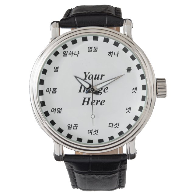 Montre Modèle blanc (à visage coréen) par Kenneth Yoncich (devant)