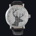 Montre Monogramme à rayures grises et cerfs plaqué tendan<br><div class="desc">Profil élégant de cerf plaid et montre rayée grise avec élégant monogramme.</div>