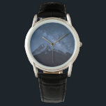 Montre Montagnes | Thamserku Mountain, Népal<br><div class="desc">Cette photo Getty Images extraordinaire montre la Voie Lactée au-dessus d'Ama Dablam près du village de Dingboche dans le parc national de Sagarmatha,  dans la région de Khumbu,  district de Solukhumbu,  est du Népal,  Asie.</div>