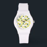 Montre Motif de fruits aux citrons jaunes<br><div class="desc">Une montre avec un mignon motif de citrons jaunes avec des feuilles verts et des tranches de citron fraîchement coupé.</div>
