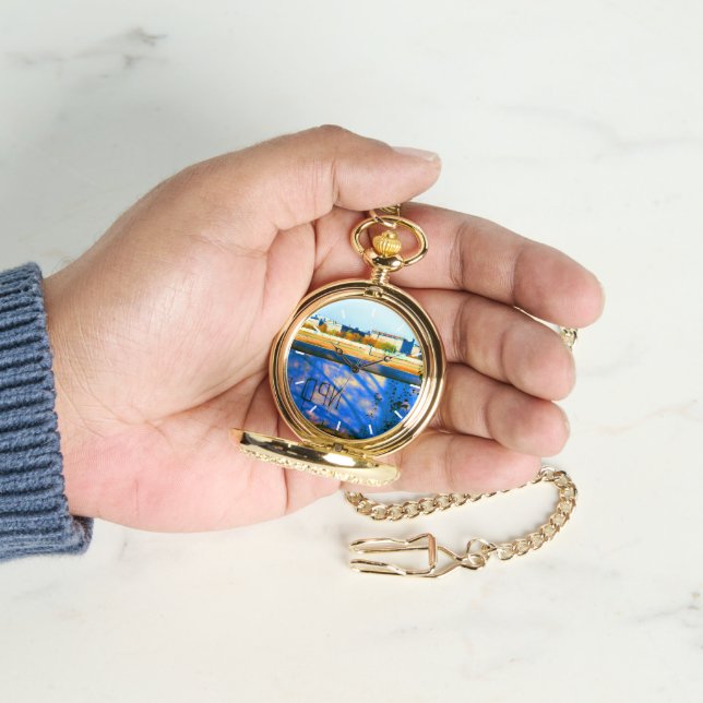 Montre Mur Berlin Allemagne vintage (main)