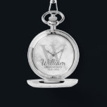 Montre Nom et monogramme du Groomsman personnalisé modern<br><div class="desc">Cadeaux de Groomsman Personnalisés modernes Ce design présente le nom de toiletteur personnalisé en style de police de script classique gris avec des détails mariages en style de police serif classique gris et monogramme en style de police serif classique gris clair en arrière - plan, sur arrière - plan de...</div>