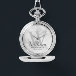 Montre Nom et monogramme du Groomsman personnalisé modern<br><div class="desc">Cadeaux de Groomsman Personnalisés modernes Ce design présente le nom de toiletteur personnalisé en style de police de script classique gris avec des détails mariages en style de police serif classique gris et monogramme en style de police serif classique gris clair en arrière - plan, sur arrière - plan de...</div>