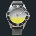 Montre ombré jaune moderne gris<br><div class="desc">Ombré gris-jaune dans un style contemporain .Regarder ceux qui aiment l'art abstrait. Vous pouvez maintenant le personnaliser avec votre monogramme, texte, logo, ou d'autres éléments de design. Alma Wad a créé l'oeuvre originale. __________________ Le jaune est associé au signe de Gemini dans l'astrologie occidentale. Vous pouvez tenir compte de cela...</div>