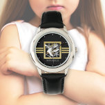 Montre Patinage artistique moderne Black Gold / Patinage<br><div class="desc">Le design comporte une paire de patins à glace sur une crête de flocon de neige avec arrière - plan parties scintillant noir et faux or. Cet élégant design de sports d'hiver sert de montre cool moderne et unique poignet avec texte personnalisé pour les filles.</div>