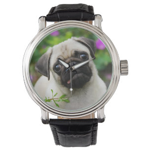 Montre Petit chiot au carlin pâle mignon