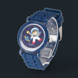 Montre Petite astronaute garçon personnalisée<br><div class="desc">Cette montre amusante présente un doux vecteur d'illustration d'un garçon astronaute,  d'une étoile jaune et d'une planète bleue sur un arrière - plan bleu foncé et peut être personnalisée avec le nom de votre enfant,  monogramme,  initial,  ou tout texte de votre choix pour un cadeau personnalisé parfait.</div>