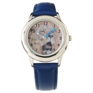 Montre photo de la faune extraordinaire du lion hurlant d