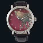 Montre Photo léopard tacheté - Belle et intense<br><div class="desc">Un léopard sauvage et merveilleux tacheté avec de belles marques. Motif tacheté intéressant et fourrure dorée douce. Revenez avec un regard perçant intense. Placez-vous sur un arrière - plan rouge royal.</div>