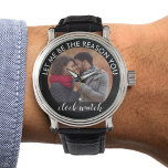 Montre Photo personnalisée Laissez-moi être la raison pou<br><div class="desc">Un cadeau photo personnalisé romantique pour votre partenaire pour un anniversaire, fiançailles, anniversaire, etc. Le modèle est mis en place pour que vous puissiez ajouter votre propre photo de vous-même ou de vous et de votre être cher. Une photo carré ou une photo instagram sera plus facile à utiliser. Le...</div>