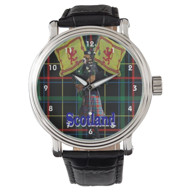 Montre Piper écossais sur tartan (devant)