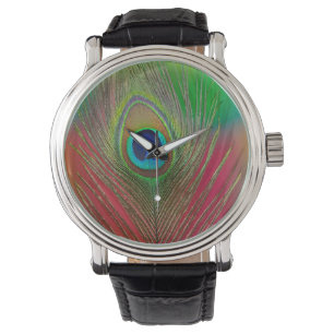 Montre Plume de paon en gros plan
