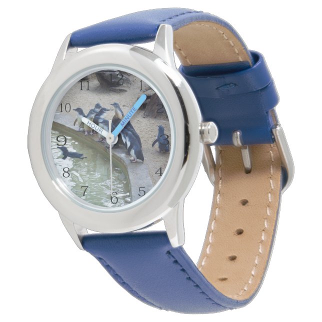 Montre Relais de pingouin : Équipe de natation de pingoui (Incliné)