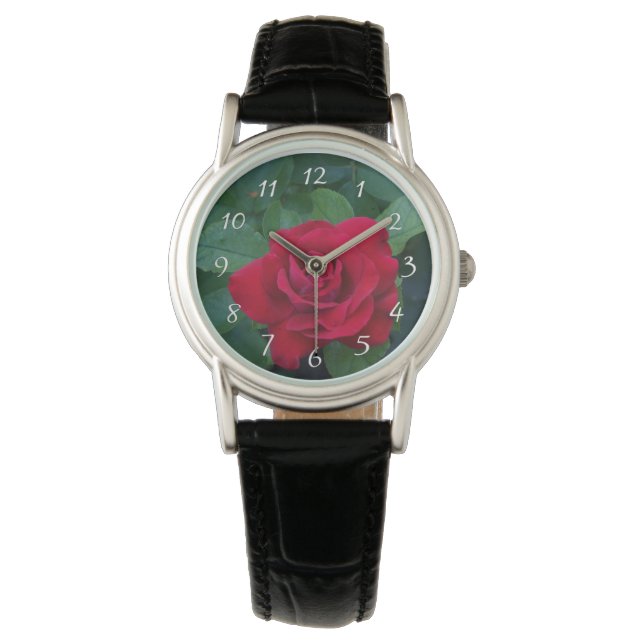 Montre Rose rouge de près (devant)