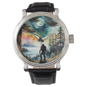 Montre Sasquatch debout sur la crête surplombant l'océan