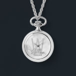 Montre Script moderne Salons personnalisés<br><div class="desc">Monogramme et cadeaux de nom minimaliste moderne Personnalisé Ce design présente un nom personnalisé en gris moderne écriture de script style de police et monogramme en gris clair moderne sans serif style de police comme arrière - plan, avec titre en gris moderne sans serif style de police, sur arrière -...</div>