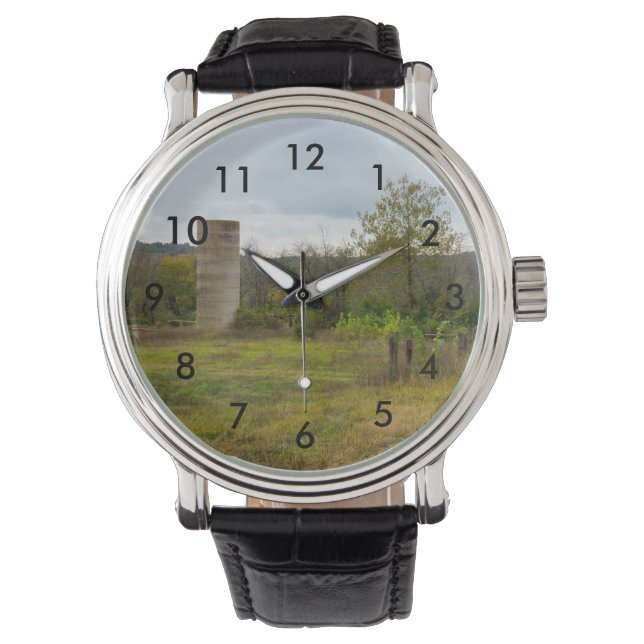 Montre Silo est toujours debout (devant)